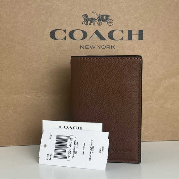 New Coach Trifold Wallet - Picture 6 of 7